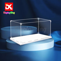 Display King - Acrylic display case with screw for LEGO® Land Rover Classic Defender 90 10317