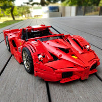 MOULD KING 13085 Ferrari FXX Supercharged V12 with 2172 Pieces