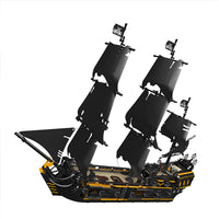 MOULD KING 13199 Black Pearl with 3180 Pieces