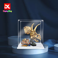 Display King - Acrylic display case with screw for LEGO® Dinosaur Fossils: Triceratops Skull 76969