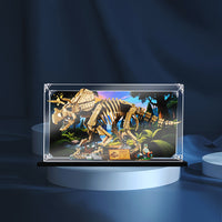 Display King -Acrylic display case with screw for LEGO® Dinosaur Fossils: Triceratops 77985