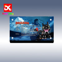 Display King - Acrylic display plaque for LEGO® Howto Train Your Dragon: Toothless 10375