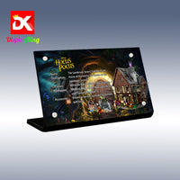 Display King - Acrylic display plaque for LEGO® Disney Hocus Pocus: The Sanderson Sisters Cottage 21341