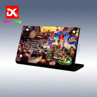 Display King - Acrylic display plaque for LEGO® Willy Wonka & the Chocolate Factory 21360