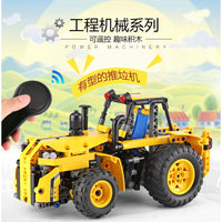 MOULD KING 13017 Glory Guardians RC with 382 Pieces