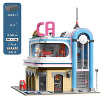 MOULD KING 16001 MOC-32566 Downtown Diner California with 2078 Pieces