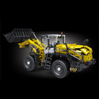 Mould King 17026 Pneumatic Loader L550 with Motor with 1803 Pieces