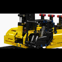 Mould King 17077 Hydraulic Log Grapple Trailer Building Set | 866 Pcs