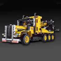 MOULD KING 17011S Tow Truck with 1250 Pieces
