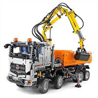 MOULD KING 19007S Pneumatic Truck With Motor with 2970 Pieces
