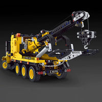 MOULD KING 17011S Tow Truck with 1250 Pieces
