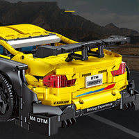 JIESTAR 92024 BMW M4 DTM With Motor with 2676 Pieces
