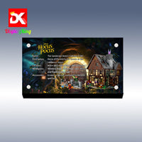 Display King - Acrylic display plaque for LEGO® Disney Hocus Pocus: The Sanderson Sisters Cottage 21341
