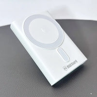 sky Maxguard MX620W PD 22.5W 6000 mah MagFit power bank
