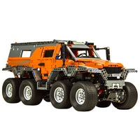 MOULD KING 13088 Motor Avtoros Shaman 8×8 with 2576 Pieces
