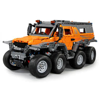 MOULD KING 13088 Motor Avtoros Shaman 8×8 with 2576 Pieces
