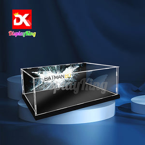 Display King - Acrylic display case with lettering for LEGO® Batmobile 76139