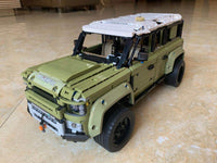 MOULD KING 13175 1:8 Land Rover Defender with 2668 Pieces
